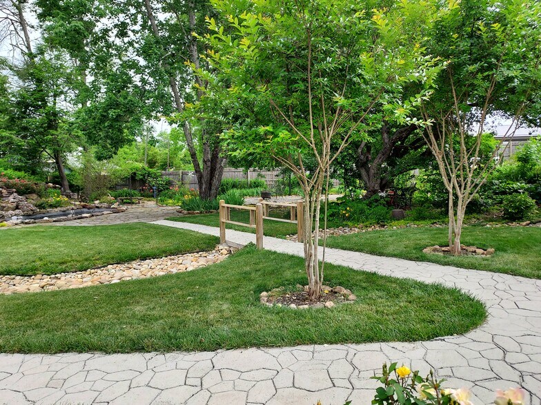 More Photos Of 178 S Caldwell St, Brevard Specialty For Sale