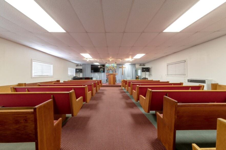 More Photos Of 1025 S Catalina St, Los Angeles Religious Facility For Sale
