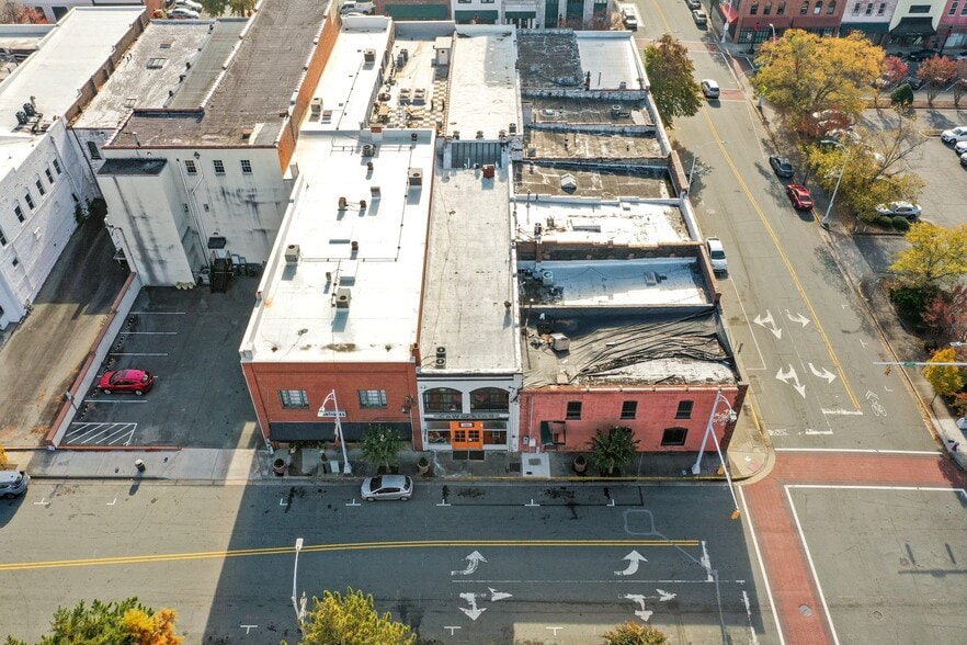 More Photos Of 346 S Worth St, Burlington Office For Sale