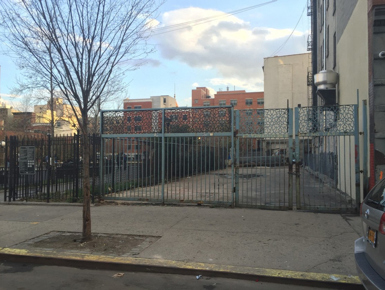 Primary Photo Of 148 E 123rd St, New York Land For Lease