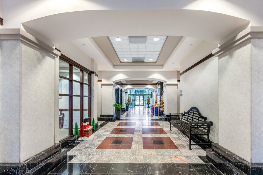 More Photos Of 18501 Murdock Cir, Port Charlotte Medical For Lease