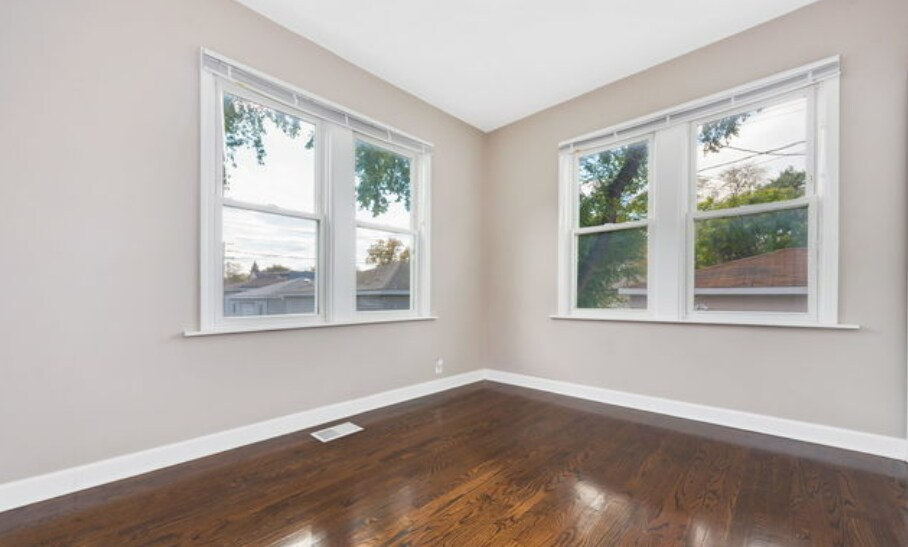 More Photos Of 1101 Elgin Ave, Forest Park Multifamily For Sale
