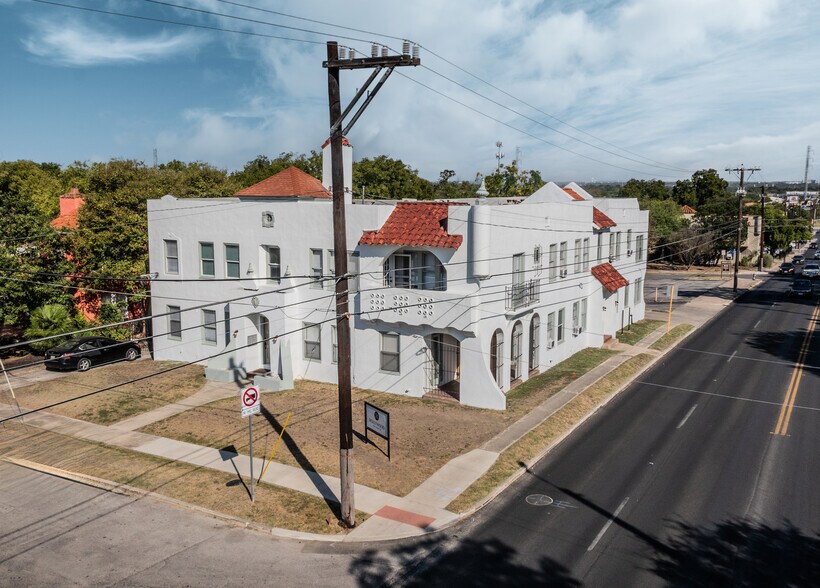 More Photos Of 403 W Hollywood Ave, San Antonio Apartments For Sale