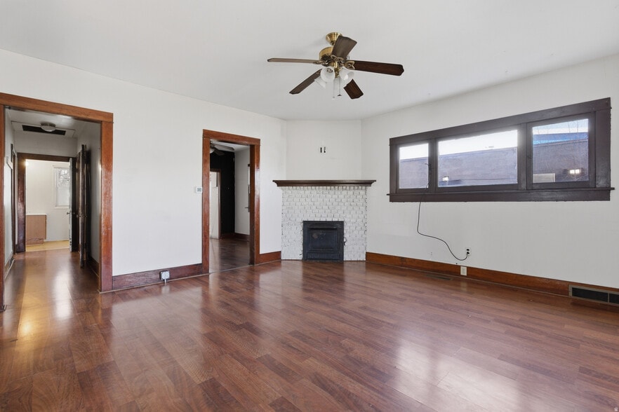 More Photos Of 869 W Center St, Provo Flex For Sale