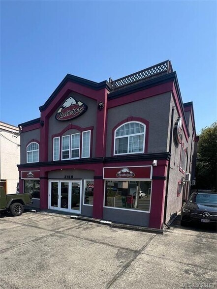 More Photos Of 3185 Quadra St, Victoria Storefront Retail Residential For Sale