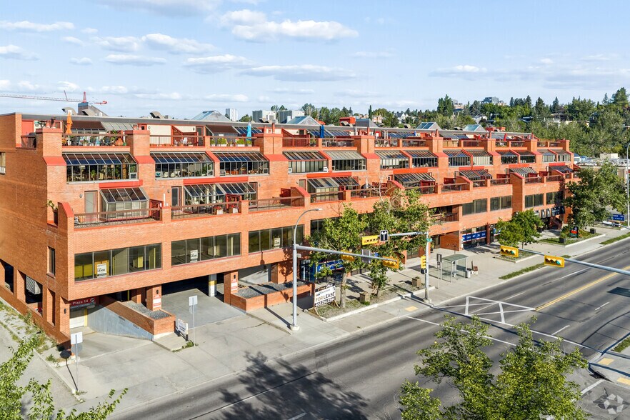 More Photos Of 811 14 St NW, Calgary Office For Lease