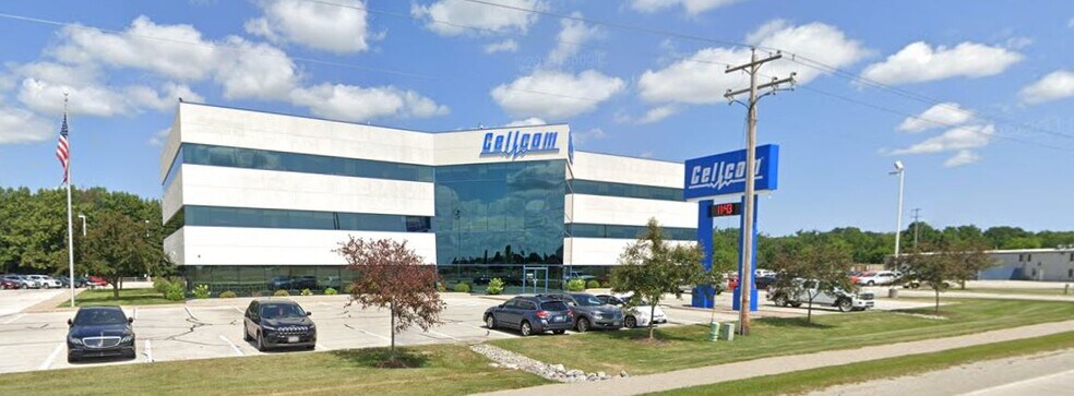 Primary Photo Of 1580 Mid Valley Dr, De Pere Office For Sale