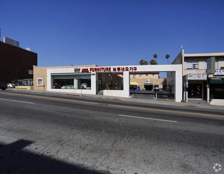 More Photos Of 963 - 965 South Western Avenue, Los Angeles Freestanding For Lease