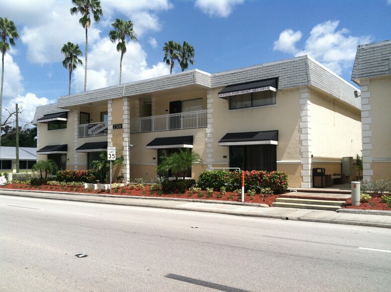 More Photos Of 2502 2nd St, Fort Myers Unknown For Lease