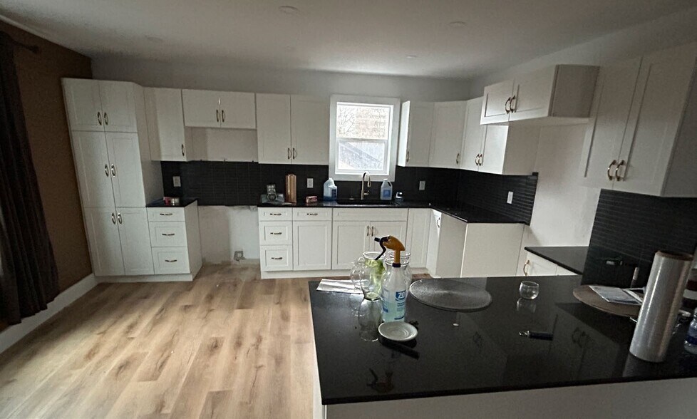 More Photos Of , St Catharines Unknown For Sale