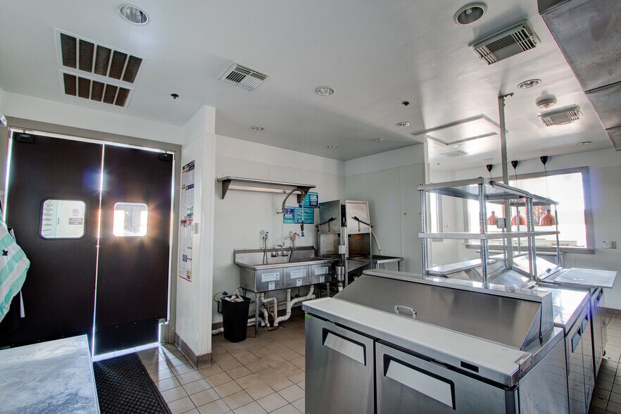 More Photos Of 6675 Mediterranean Dr, McKinney Restaurant For Sale