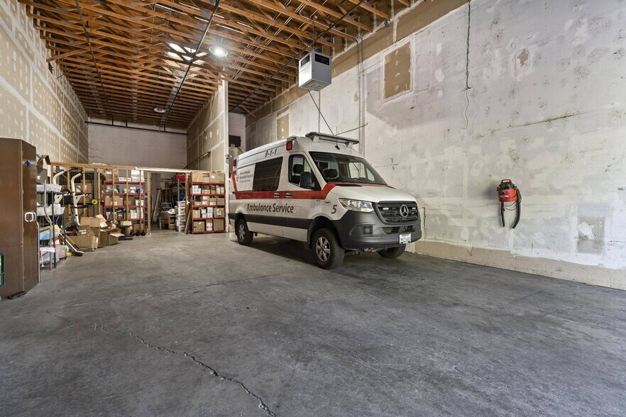 More Photos Of 110 Spring Hill Dr, Grass Valley Manufacturing For Sale