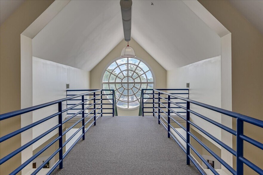 More Photos Of 6000 Woodside Executive Ct, Aiken Medical For Lease