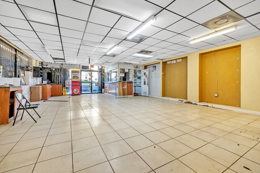 More Photos Of 1224 NE 163rd St, North Miami Beach Storefront Retail Office For Lease