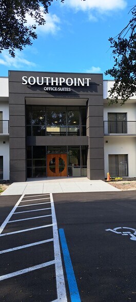 More Photos Of 4110 Southpoint Blvd, Jacksonville Coworking Space