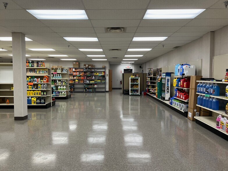 More Photos Of 1036-1062 Corporate Ln, Export Storefront Retail Office For Lease