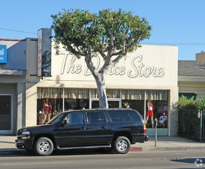 More Photos Of 1446 S Robertson Blvd, Los Angeles Storefront For Lease