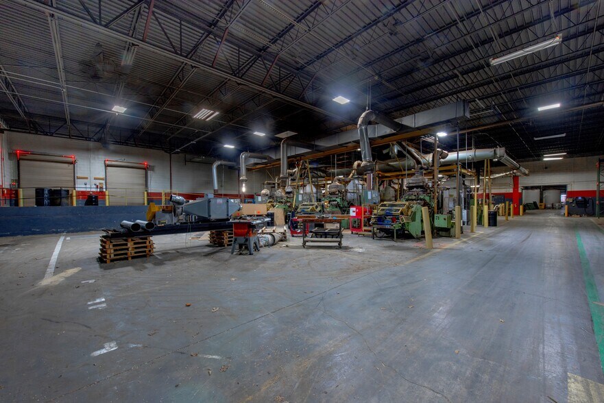 More Photos Of 9404 Ooltewah Industrial Dr, Ooltewah Manufacturing For Sale