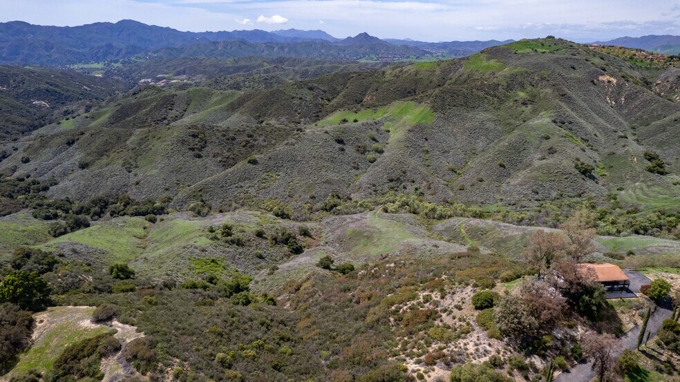 More Photos Of 24415 Mulholland Hwy, Calabasas Land For Sale