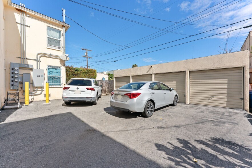 More Photos Of 428 N Genesee Ave, Los Angeles Apartments For Sale
