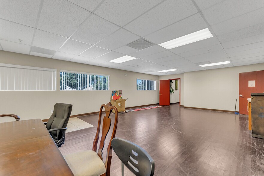 More Photos Of 515 Michigan Blvd, West Sacramento Medical For Sale