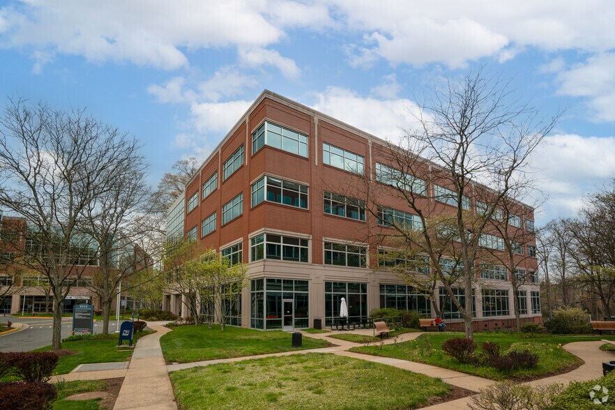 More Photos Of 8501 Arlington Blvd, Merrifield Unknown For Lease