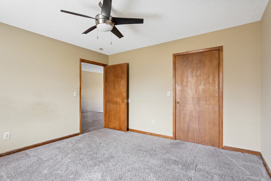 More Photos Of 124 Evergreen Trl, Cartersville Apartments For Sale