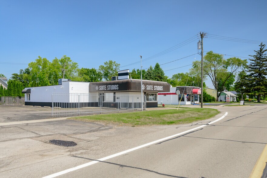 More Photos Of 573 E Huron River Dr, Belleville Freestanding For Sale