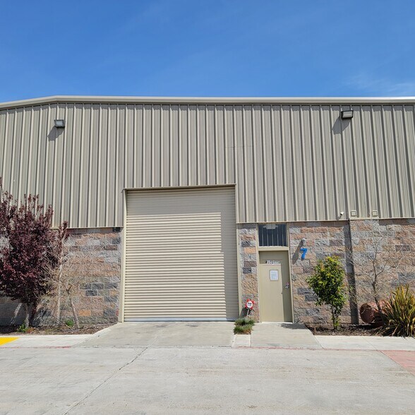 Primary Photo Of 2266 Central St, Richmond Warehouse For Lease