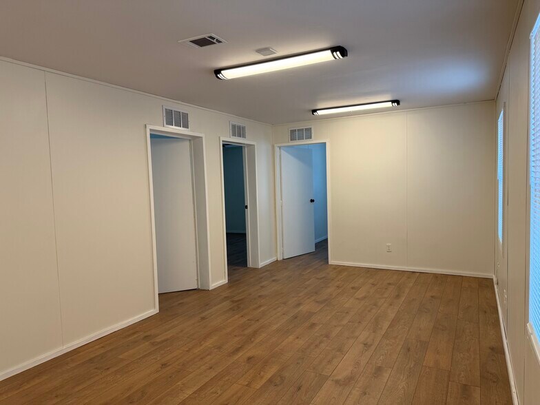 More Photos Of 3915 Covington Hwy, Decatur Land For Lease