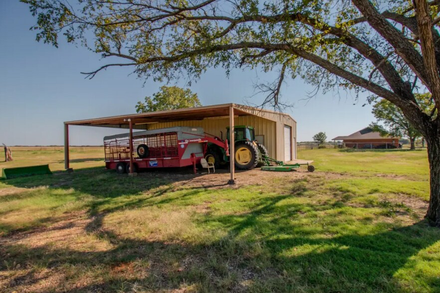 More Photos Of 831 Baker Rd, Pilot Point Land For Sale