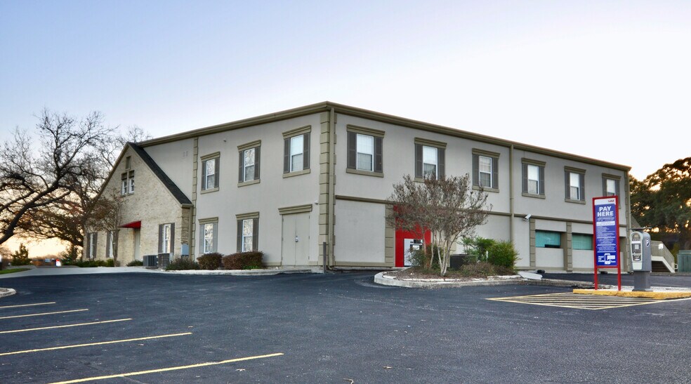 More Photos Of 301 N C M Allen Pkwy, San Marcos Loft Creative Space For Lease