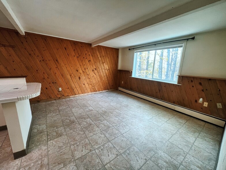 More Photos Of 2204 W Northern Lights Blvd, Anchorage Apartments For Sale