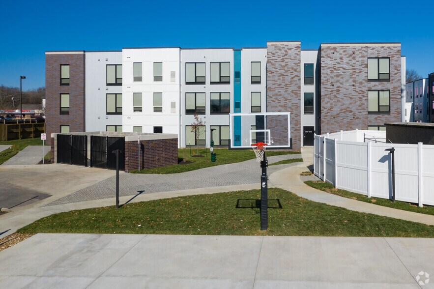 1401 W 23rd St, Lawrence, KS 66046 MultiFamily For Lease