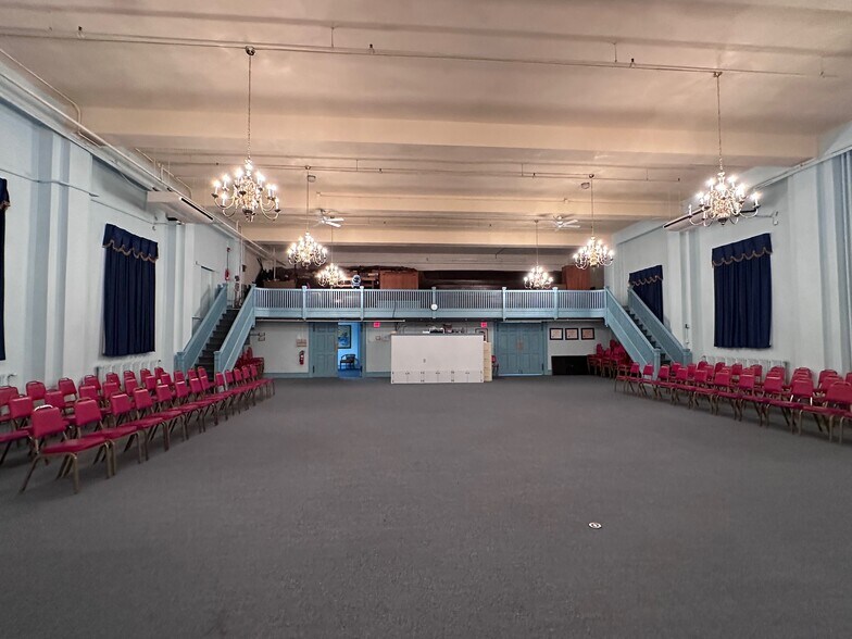 More Photos Of 213 W Chestnut St, Lancaster Lodge Meeting Hall For Sale