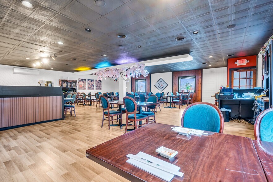 More Photos Of 392 Rt-34, Matawan Restaurant For Sale