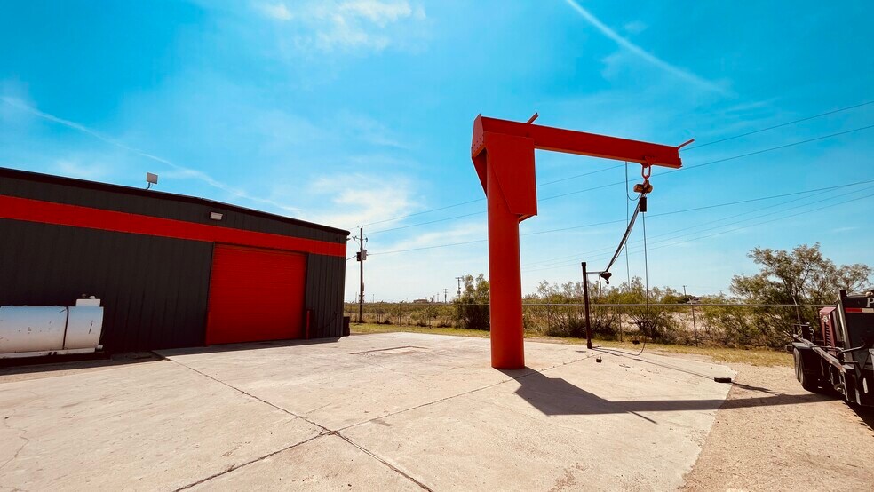More Photos Of 5820 W Interstate 20, Odessa Warehouse For Sale
