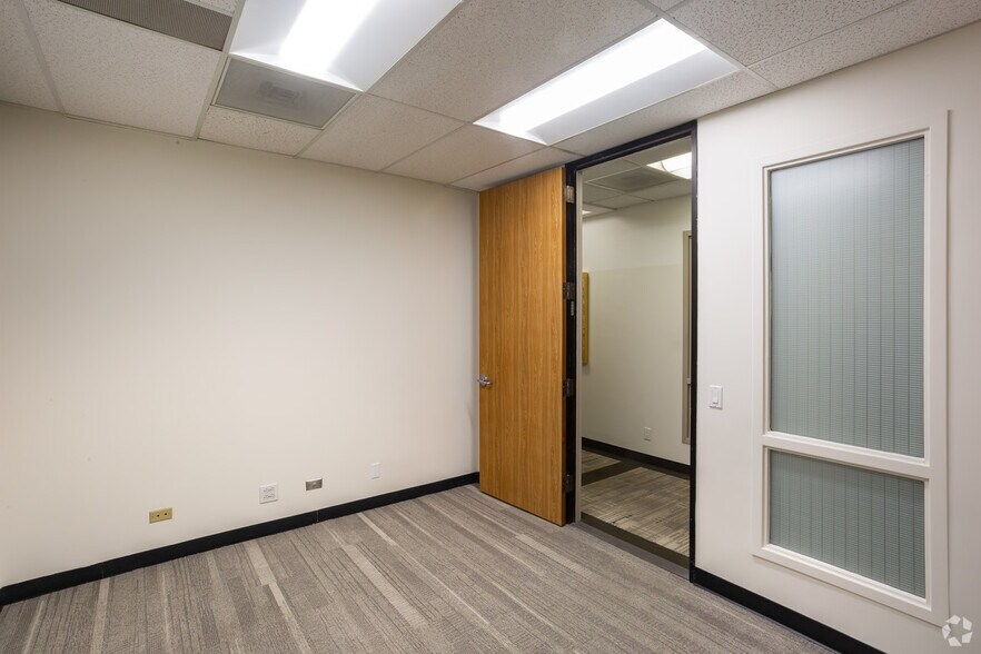 More Photos Of 640 S San Vicente Blvd, Los Angeles Medical For Lease