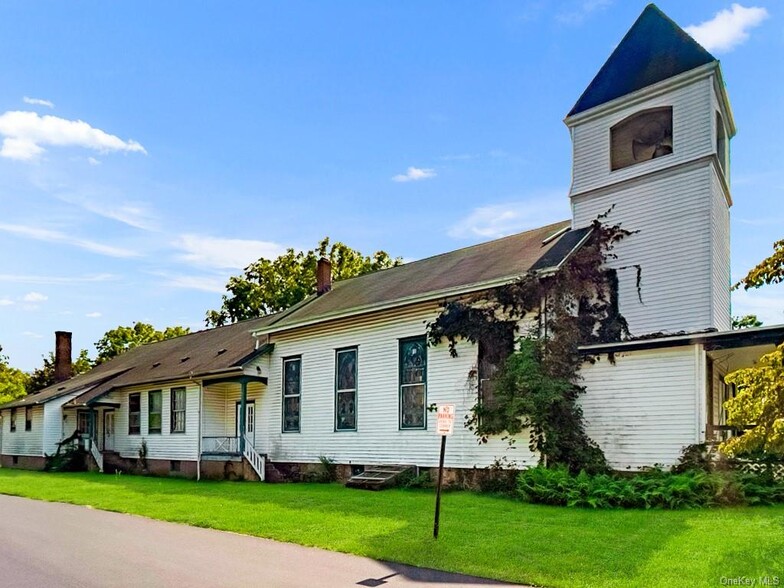 Primary Photo Of 13 Church St, Harriman Religious Facility For Sale