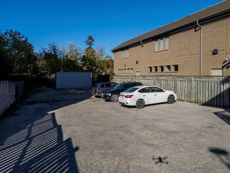 More Photos Of 18 Worsley St, Barrie Storefront Retail Residential For Sale