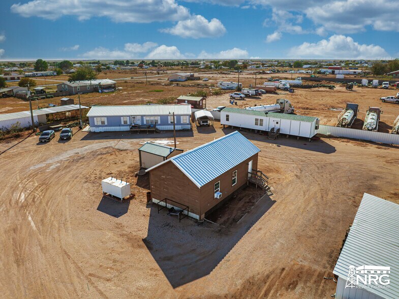 More Photos Of 10916 E Cottonwood Rd, Gardendale Warehouse For Lease