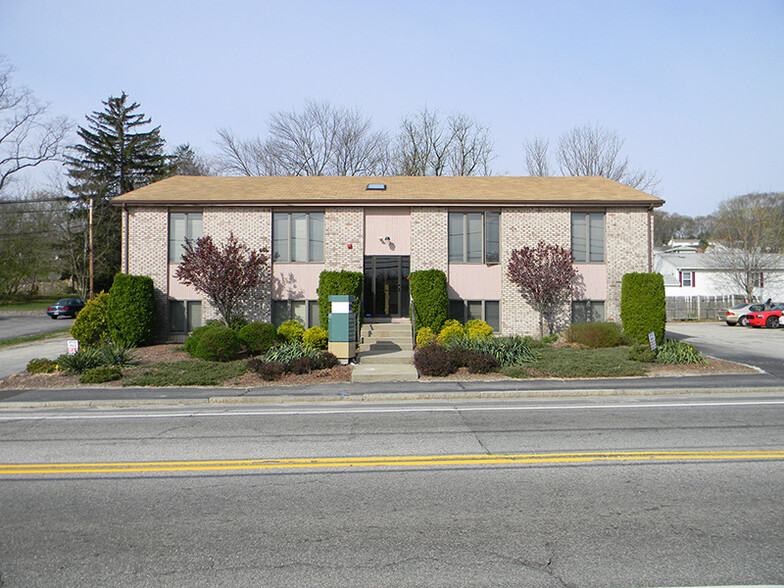 Primary Photo Of 1308 Atwood Ave, Johnston Office For Lease