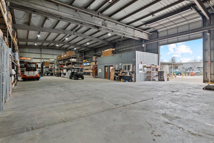 More Photos Of 150 Carrie St, Houston Manufacturing For Sale