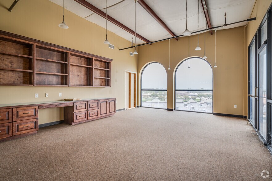 Photo of 4th Floor Ste 406