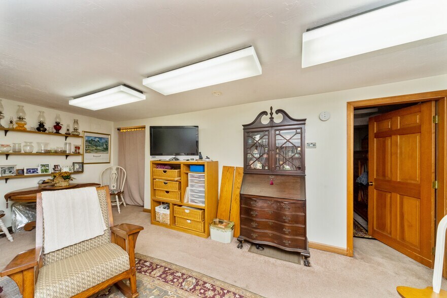 More Photos Of 205 Walnut St, Framingham Office Residential For Sale