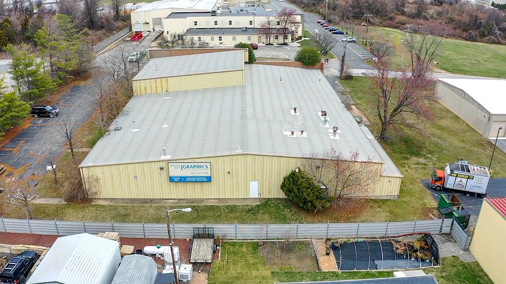 More Photos Of 200 Century Blvd, New Castle Warehouse For Sale