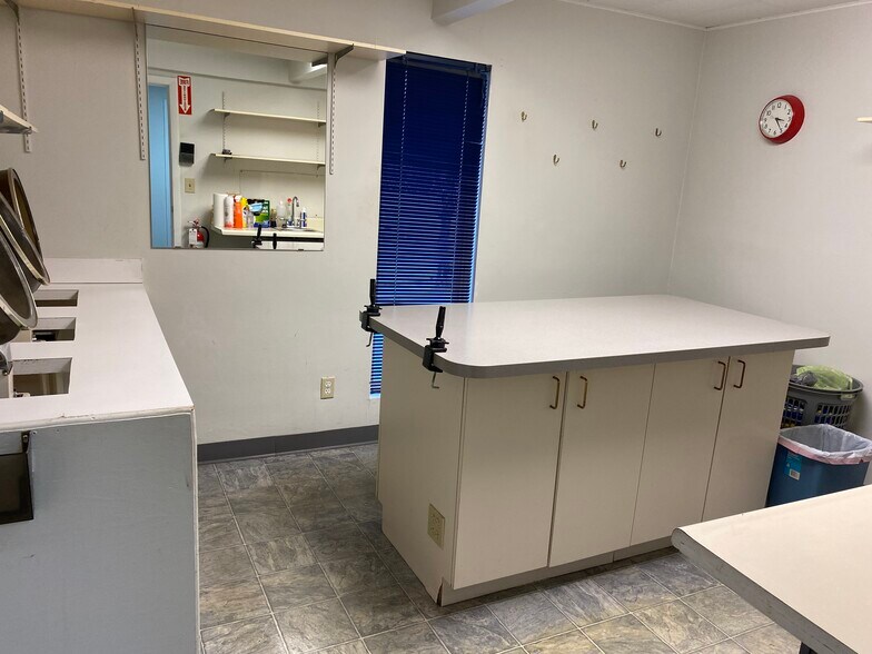 More Photos Of 3542 Springdale Rd, Cincinnati Medical For Sale