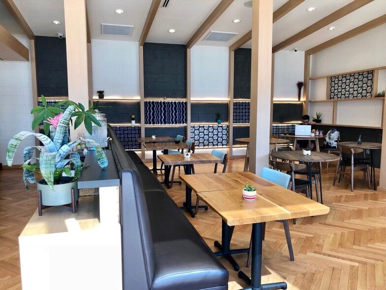 More Photos Of 580 S Alameda St, Los Angeles Storefront Retail Office For Lease