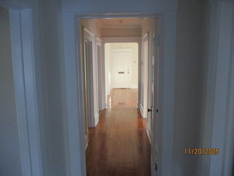 More Photos Of 2219 Gloucester St, Brunswick Office For Lease