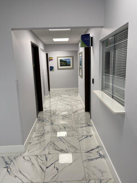 More Photos Of 493 Semoran Blvd, Casselberry Medical For Lease